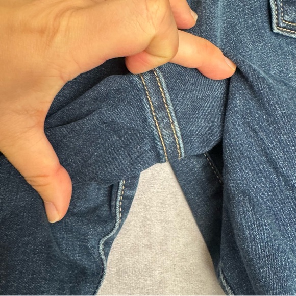 Levi’s Bermuda Denim Shorts 16W Mid Rise Cuffed Blue Jean Shorts Plus Size - Picture 6 of 8